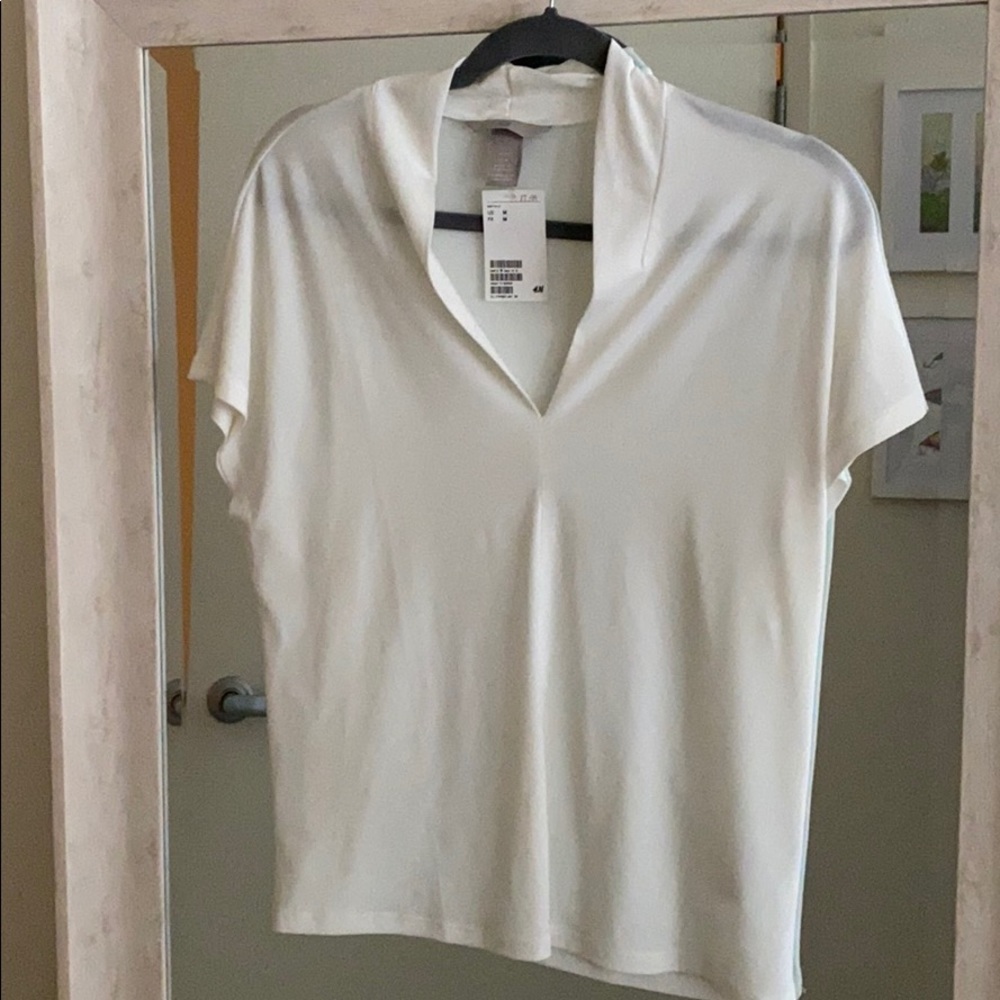 Brand new white H&M shirt